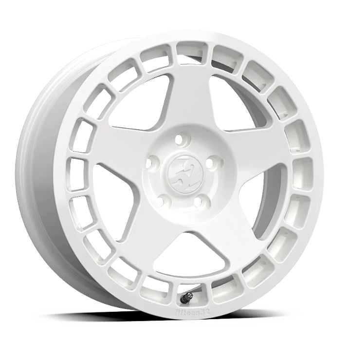 fifteen52 Turbomac 18x8.5 5x114.3 30mm ET 73.1mm Center Bore Rally White Wheel