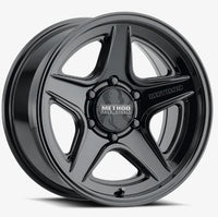 Method MR319 17x8.5 -0mm Offset 6x5.5 BP 106.25mm CB Gloss Black Wheel